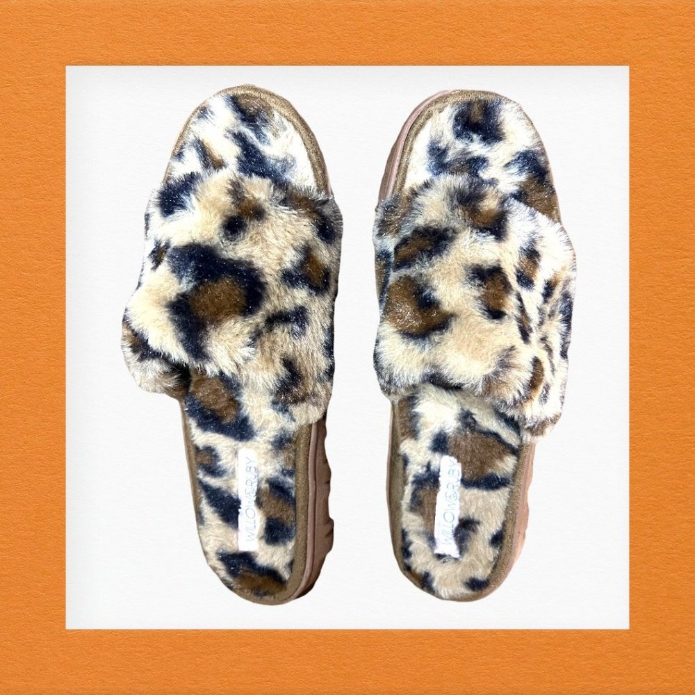 Willow And Ruby Leopard Print Slippers Size 7/8 - image 2